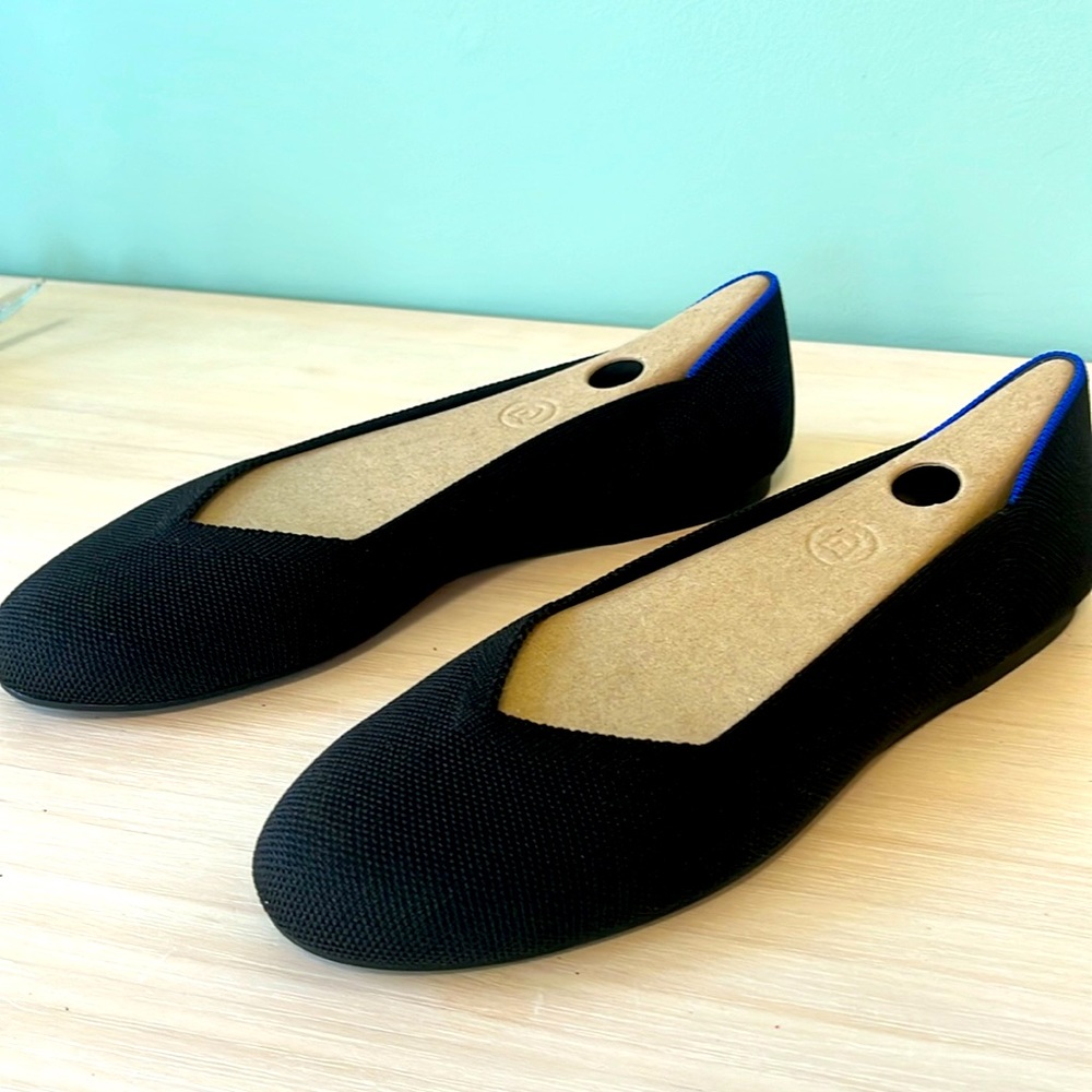 NWOT Rothy's slip on flat. Black. Sz 9.5